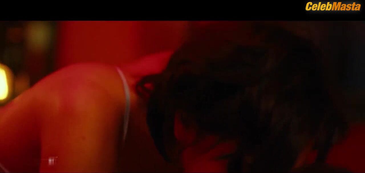 Rose Van Ginkel Shows Ass, Tits Scene In Kitty K7 - Photo 3 of 5 photo 5