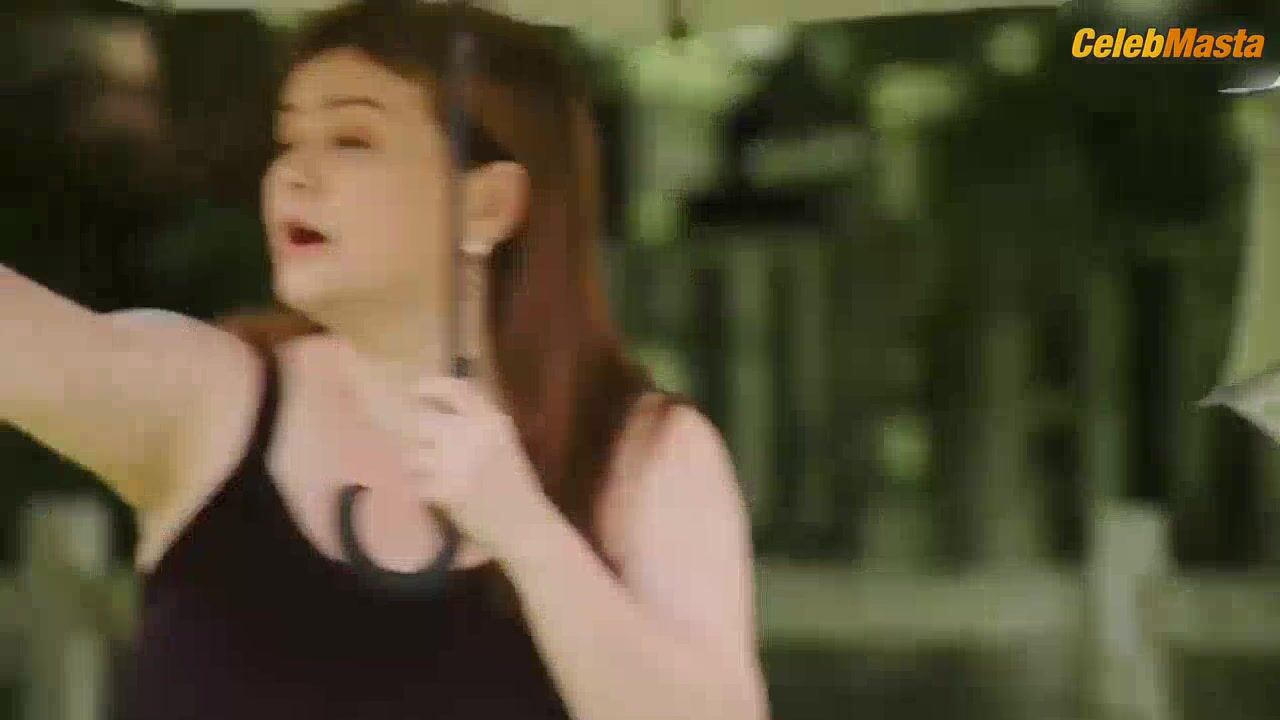 Rose Van Ginkel ’s Booty, Boobs Scene In When I Grow - Photo 1 of 5 photo 5