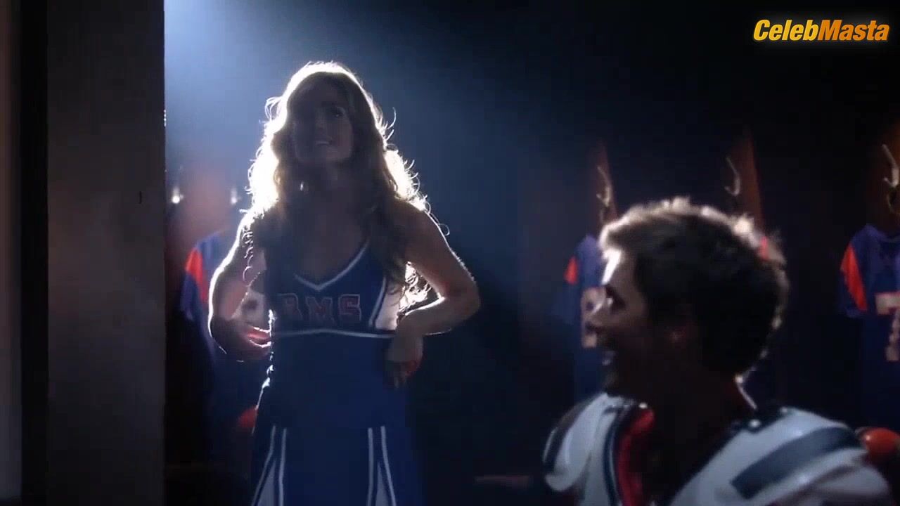 Denise Richards Flaunts Butt, Breasts Scene In Blue Mountain - Photo 2 of 5