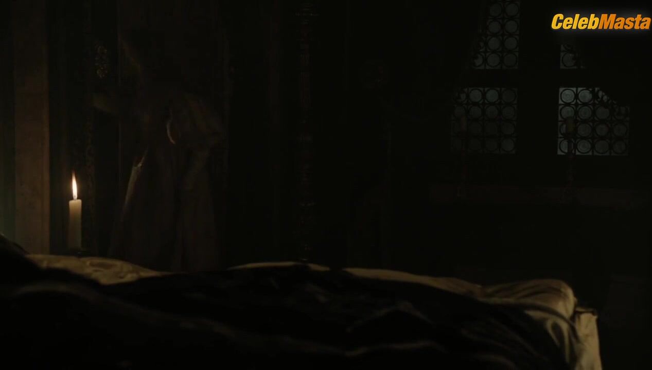 Holliday Grainger ’s Hot Scene In The Borgias - Photo 2 of 5 photo 1