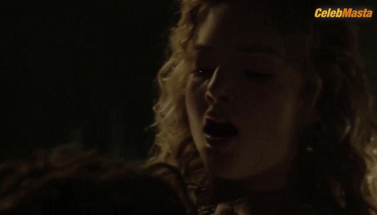 Holliday Grainger ’s Hot Scene In The Borgias - Photo 2 of 5 photo 5