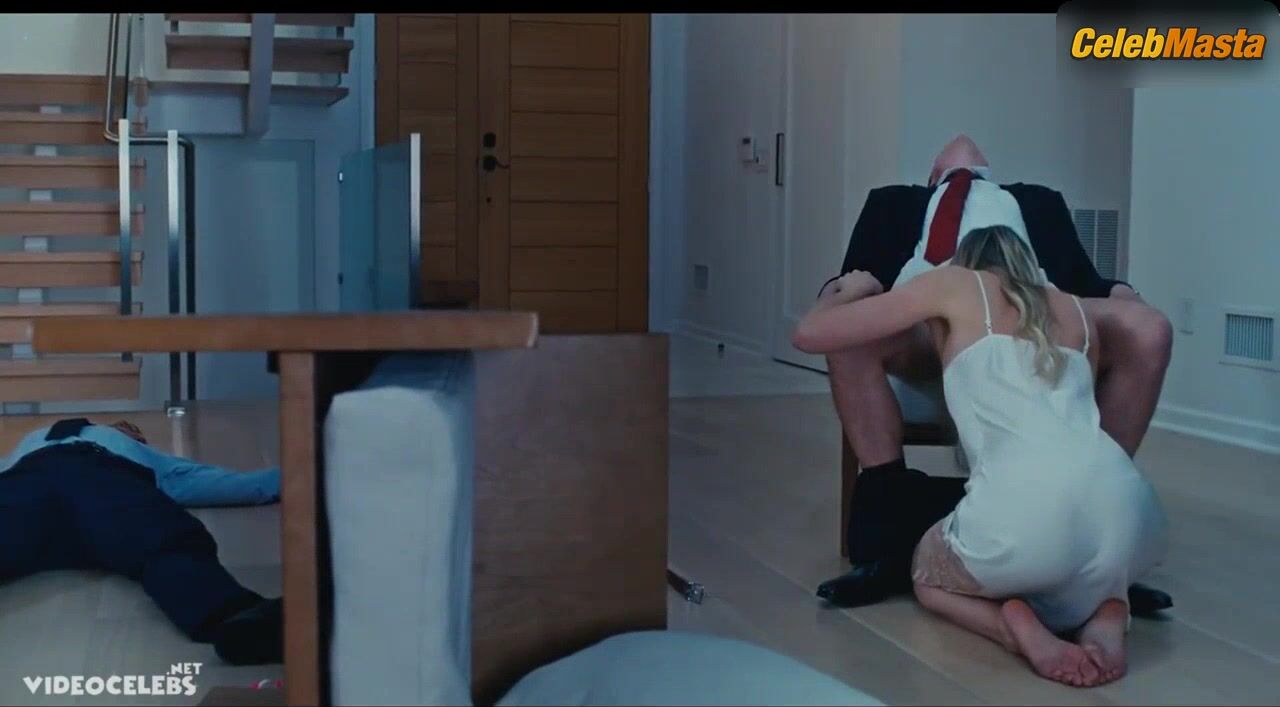 Jessie Andrews Boobs Scene In Love Bomb - Photo 2 of 5 photo 5