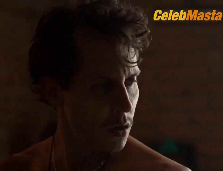 Natalie Martinez Sexy Scene From Somos - Photo 2 of 5 photo 4