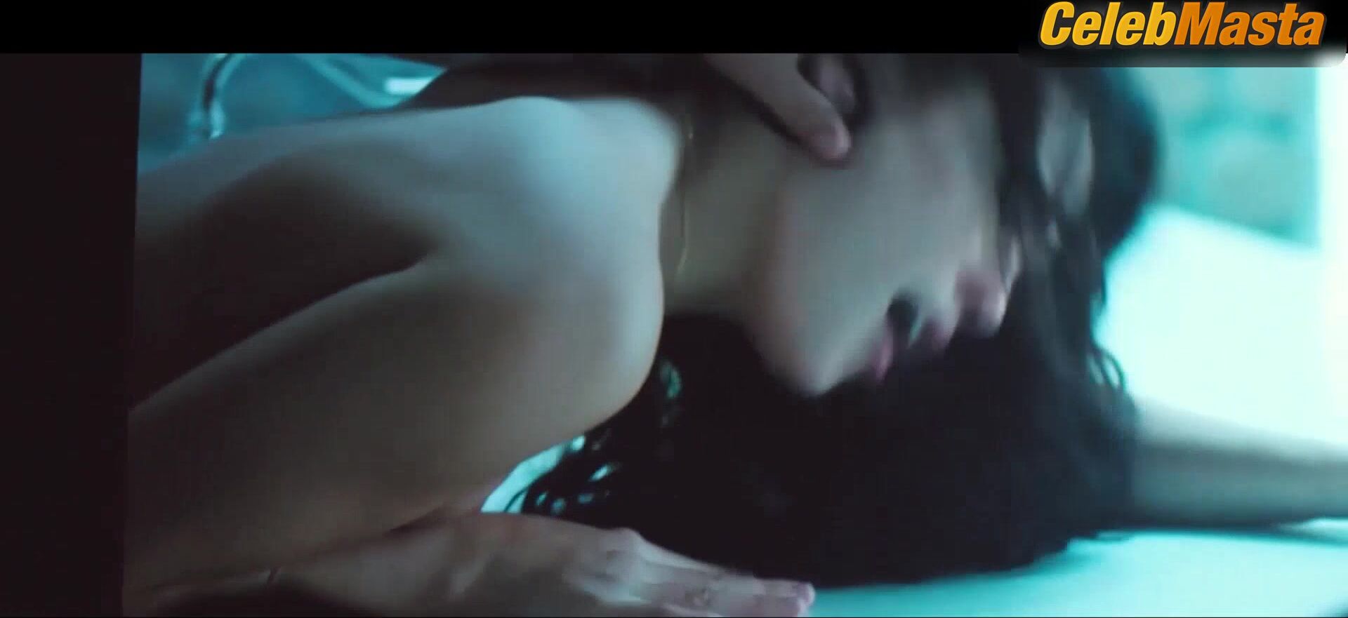Natalie Martinez Ass, Tits Scene From Broken City - Photo 3 of 5 photo 4