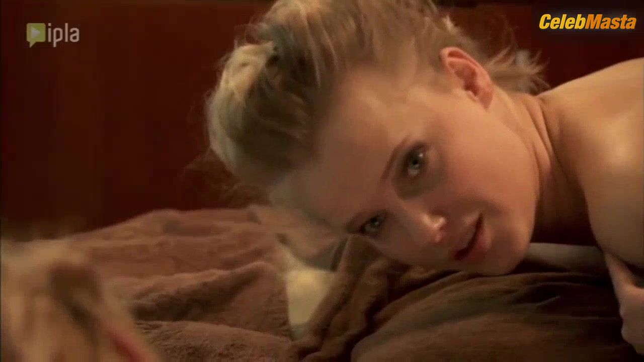 Joanna Kulig Sexy Scene From Na Krawedzi - Photo 1 of 5 photo 5