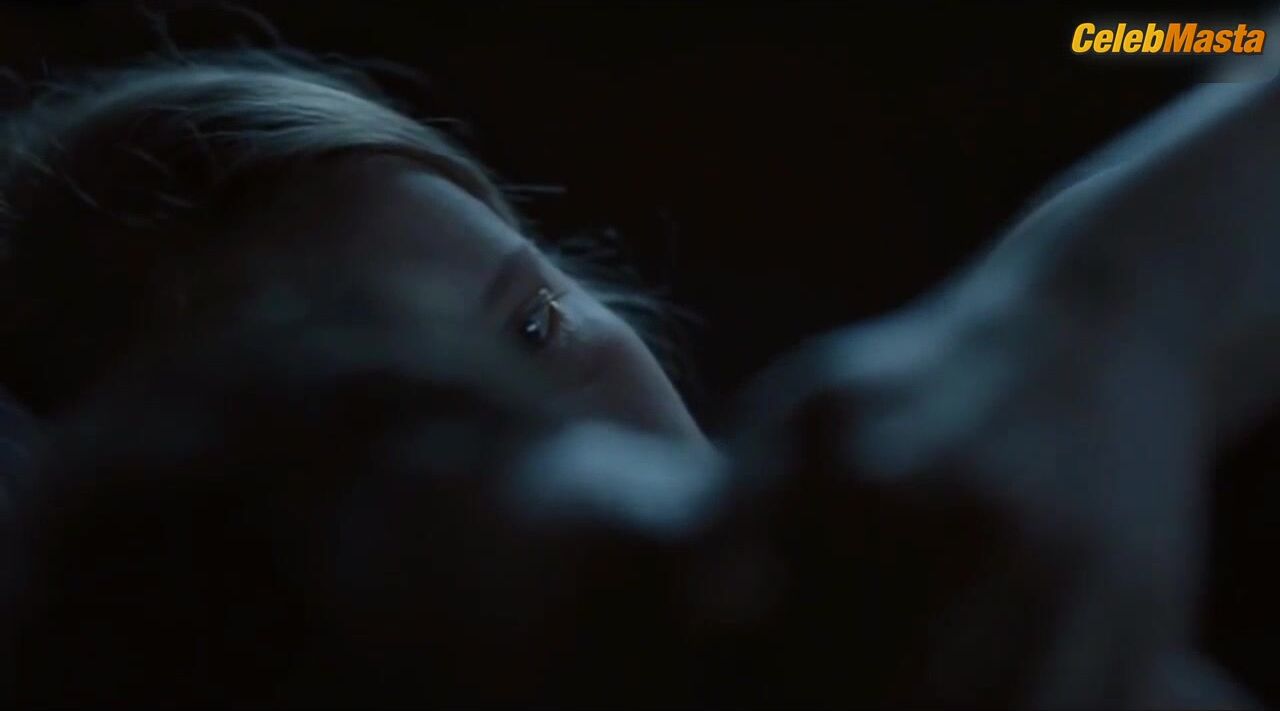 Joanna Kulig ’s Sexy Scene From The Woman In The - Photo 2 of 5 photo 5