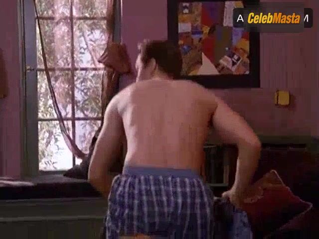 Tiffani-amber Thiessen Bares All In Beverly Hills, 90210 Scene - Photo 2 of 5 photo 5