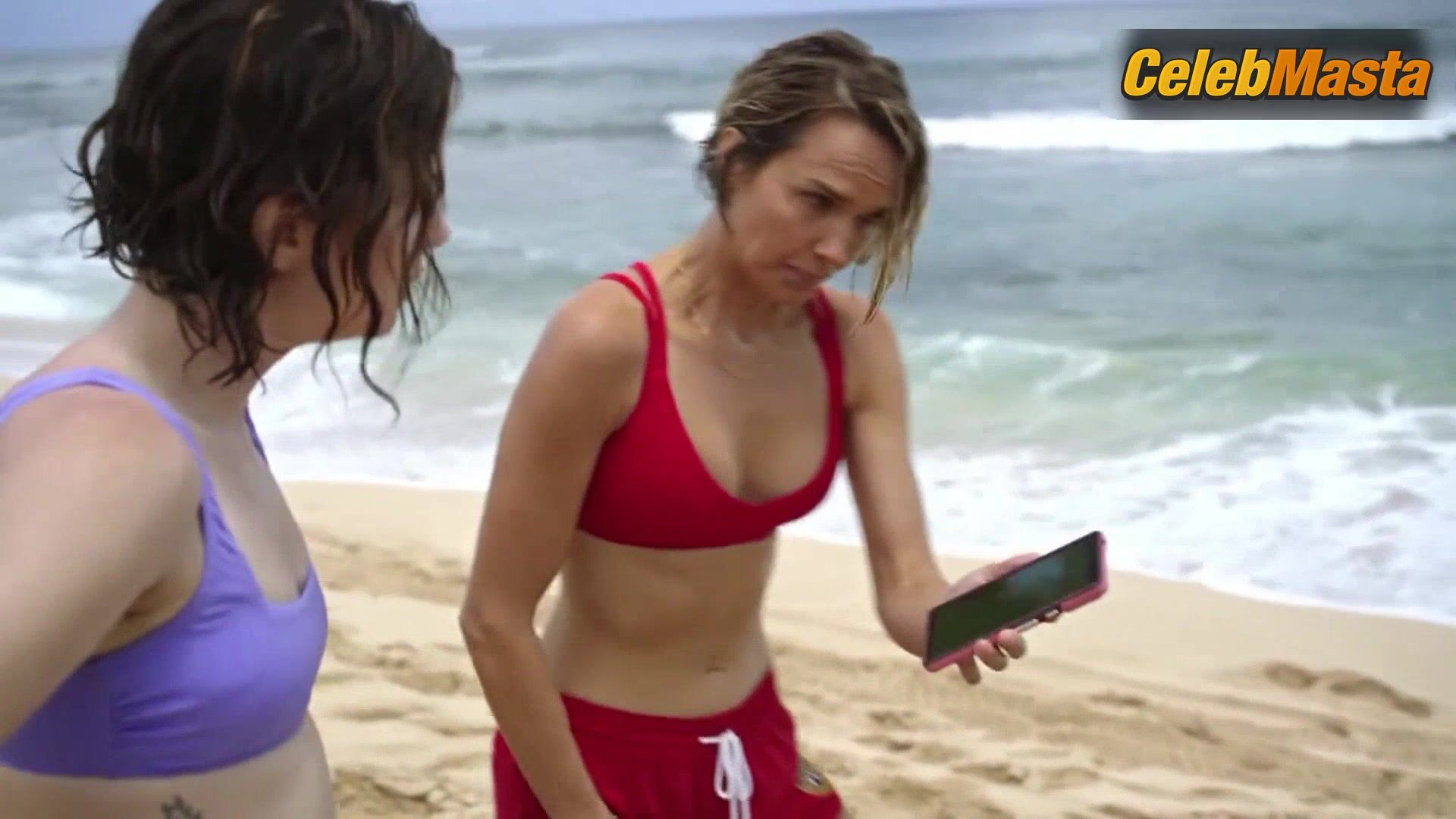 Arielle Kebbel Reveals Swimsuit Scene In Rescue Hi-surf - Photo 1 of 5