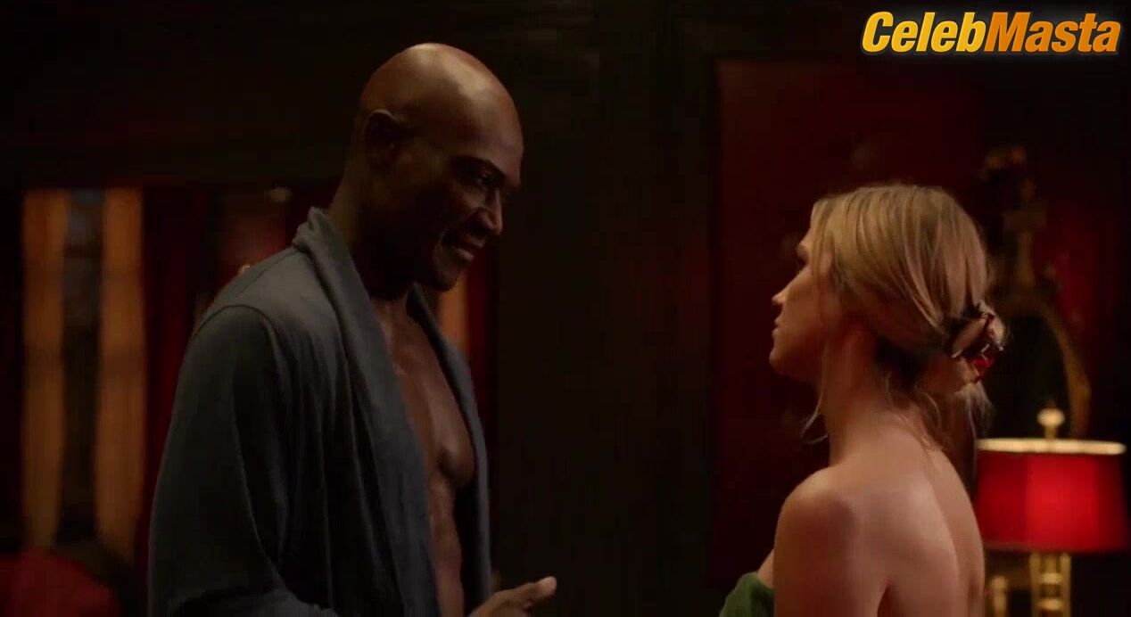 Arielle Kebbel Reveals All In A Scene In Midnight, Texas - Photo 2 of 5