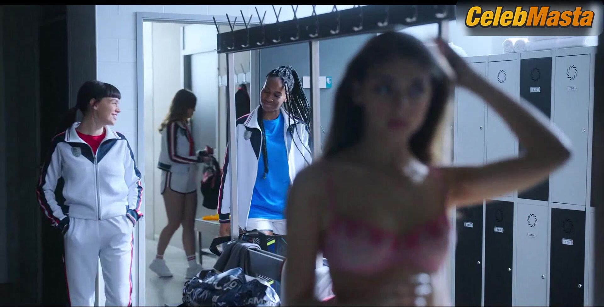 Carmen Arrufat Shows Underwear Scene In Elite - Photo 2 of 5 photo 1
