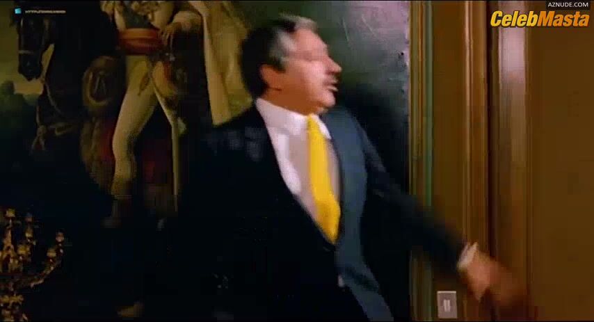 Edwige Fenech Tits Scene From La Moglie In Vacanza… - Photo 1 of 5 photo 5