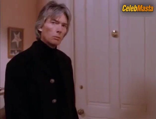 Shannen Doherty ’s Hot Scene In Charmed - Photo 1 of 5 photo 2