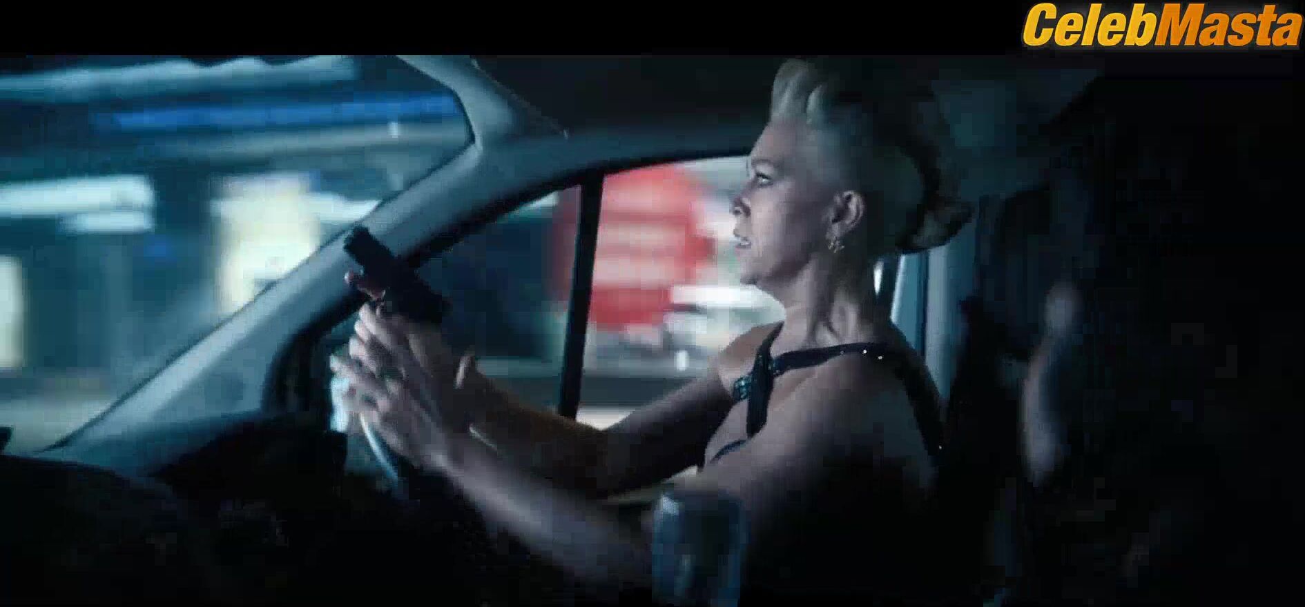 Hannah Waddingham Bares Breasts In Ride Or Die Scene - Photo 2 of 5 photo 5