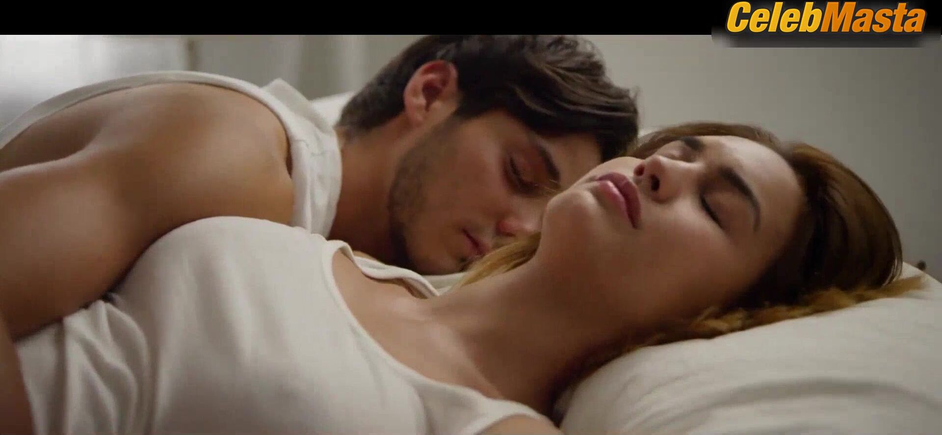Megan Montaner ’s Tits Scene In Por Un Punado De Besos - Photo 2 of 5 photo 1