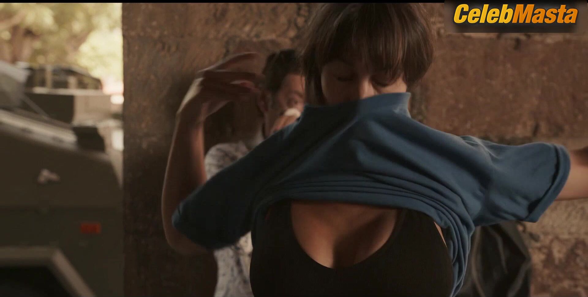 Megan Montaner Reveals Underwear Scene In 30 Coins - Photo 1 of 5 photo 5