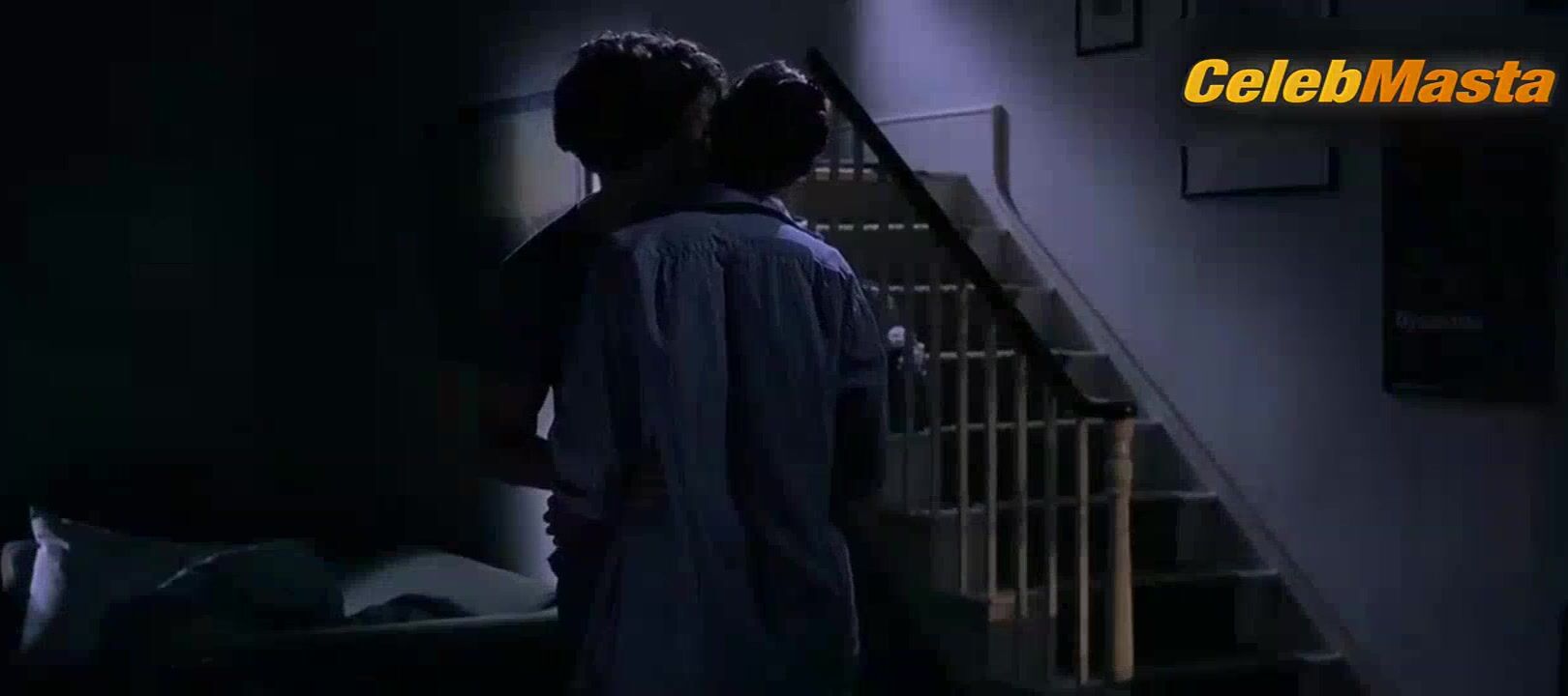 Julia Roberts ’ Hot Scene In Notting Hill - Photo 1 of 5 photo 2