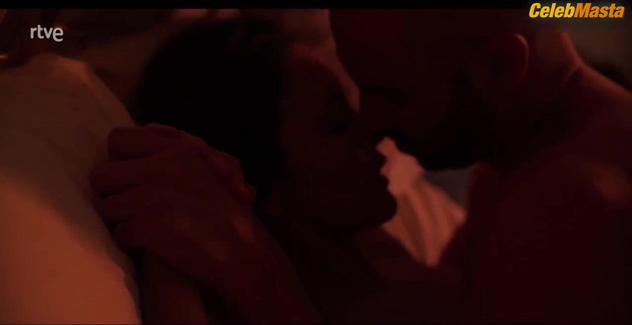 Megan Montaner Tits, Underwear Scene From La Caza. - Photo 5 of 5 photo 4