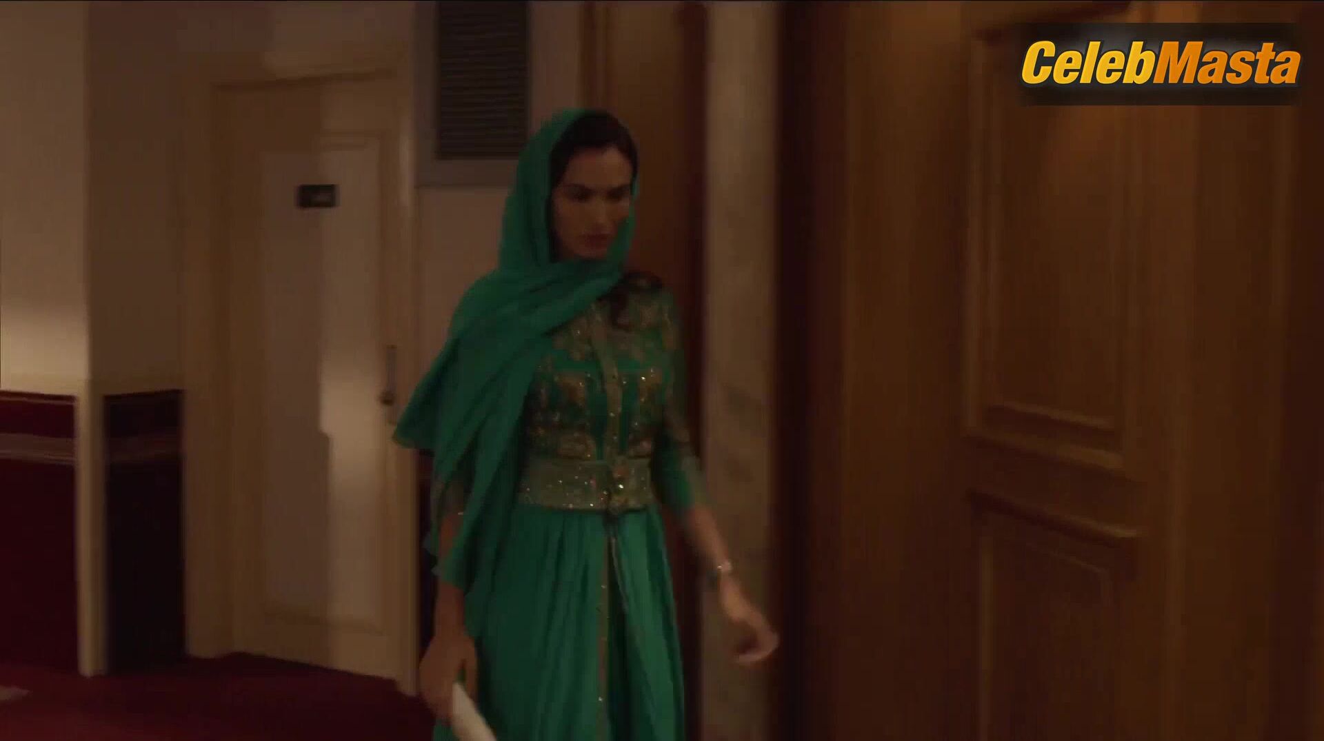 Saadet Aksoy Sexy Scene From Ragion Di Stato - Photo 1 of 5
