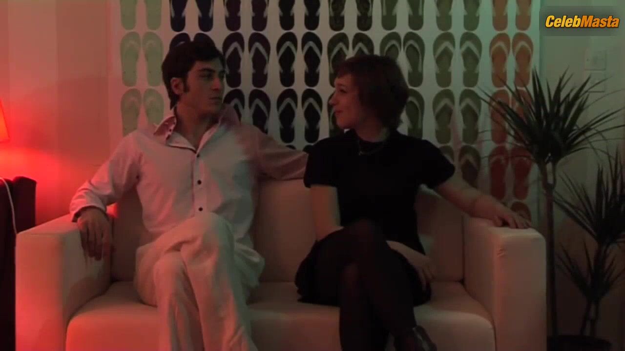 Noemie Merlant ’s Tits Scene From Stare - Photo 2 of 5 photo 5