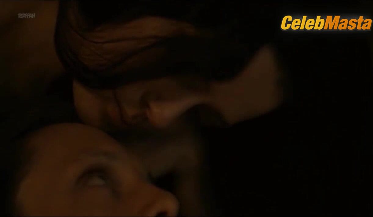 Roxane Mesquida ’s Sexy Scene From Malgre La Nuit - Photo 2 of 5