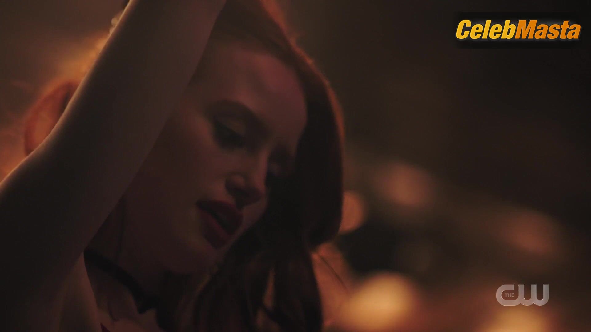 Madelaine Petsch Vanessa Morgan And ’s Underwear, - Photo 2 of 5