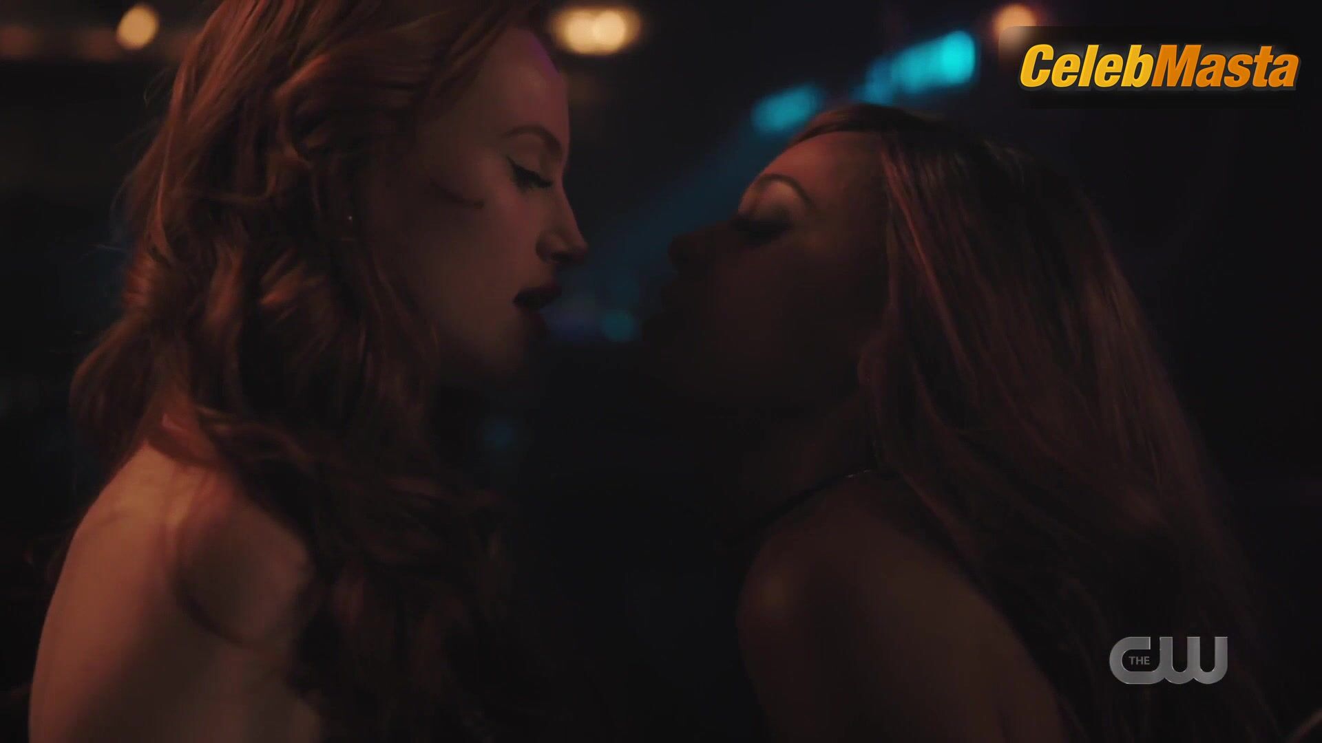 Madelaine Petsch Vanessa Morgan And ’s Underwear, - Photo 2 of 5 photo 5