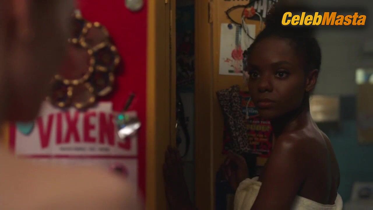 Ashleigh Murray Madelaine Petsch And Bare A Sexy Scene In - Photo 1 of 5
