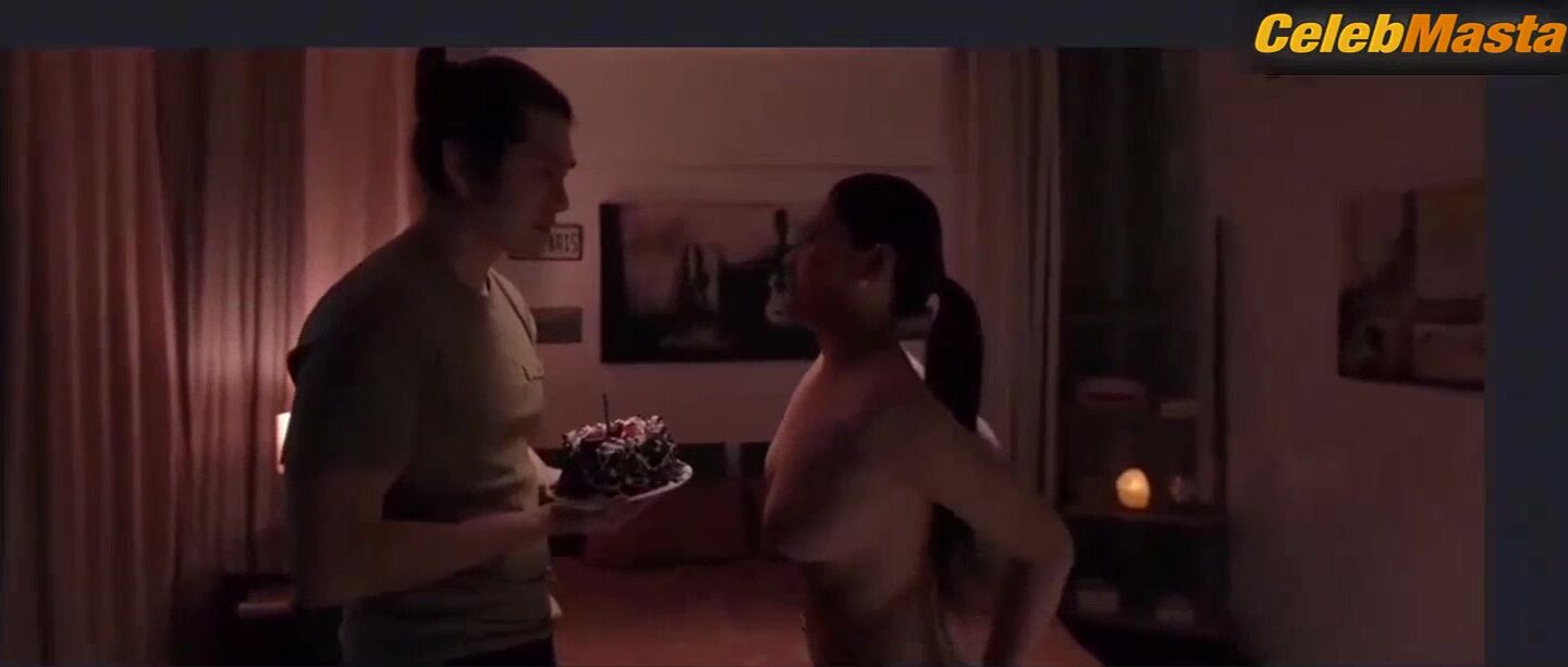 Shiena Yu Bares Butt, Breasts Scene In Wanted - Photo 2 of 5 photo 1
