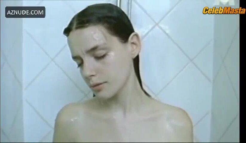Roxane Mesquida Tits Scene From Les Paradis De Laura - Photo 3 of 5 photo 2