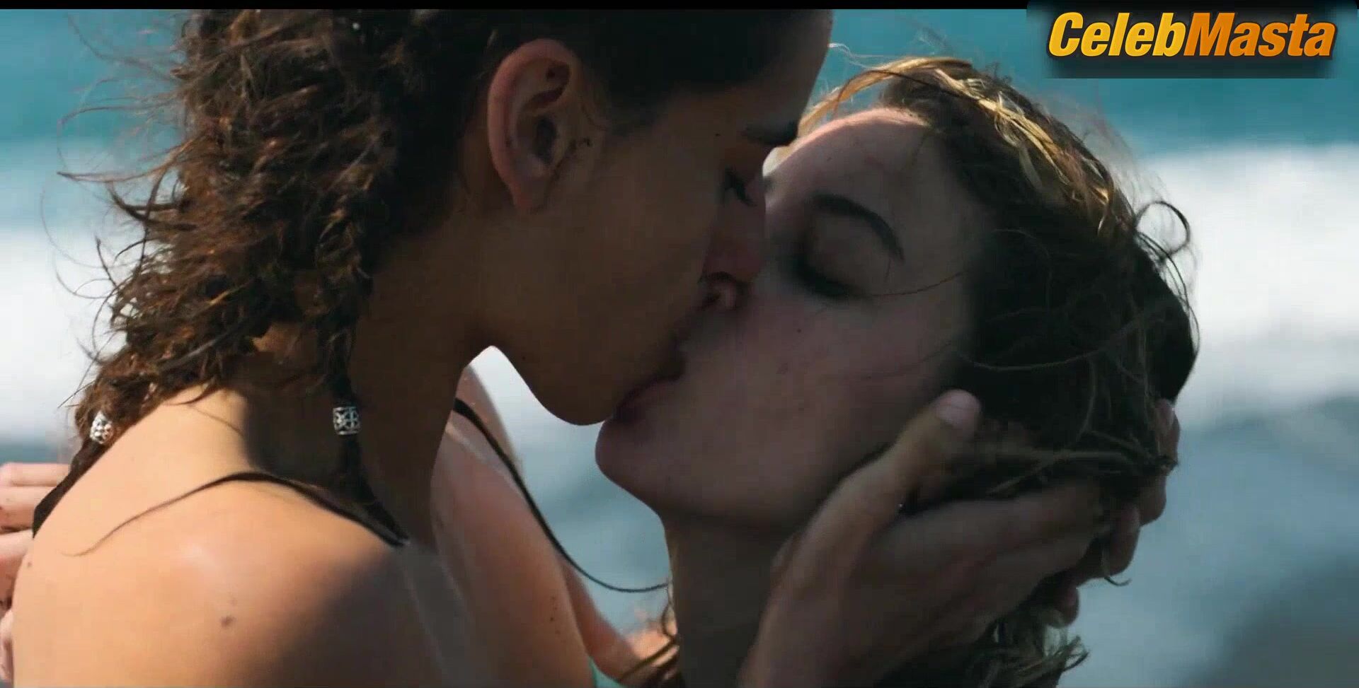 Amaia Aberasturi And Begona Vargas Swimsuit, Lesbian Scene In - Photo 2 of 5 photo 4
