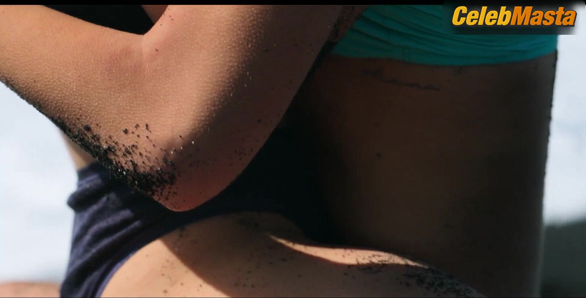 Amaia Aberasturi And Begona Vargas Swimsuit, Lesbian Scene In - Photo 2 of 5 photo 5