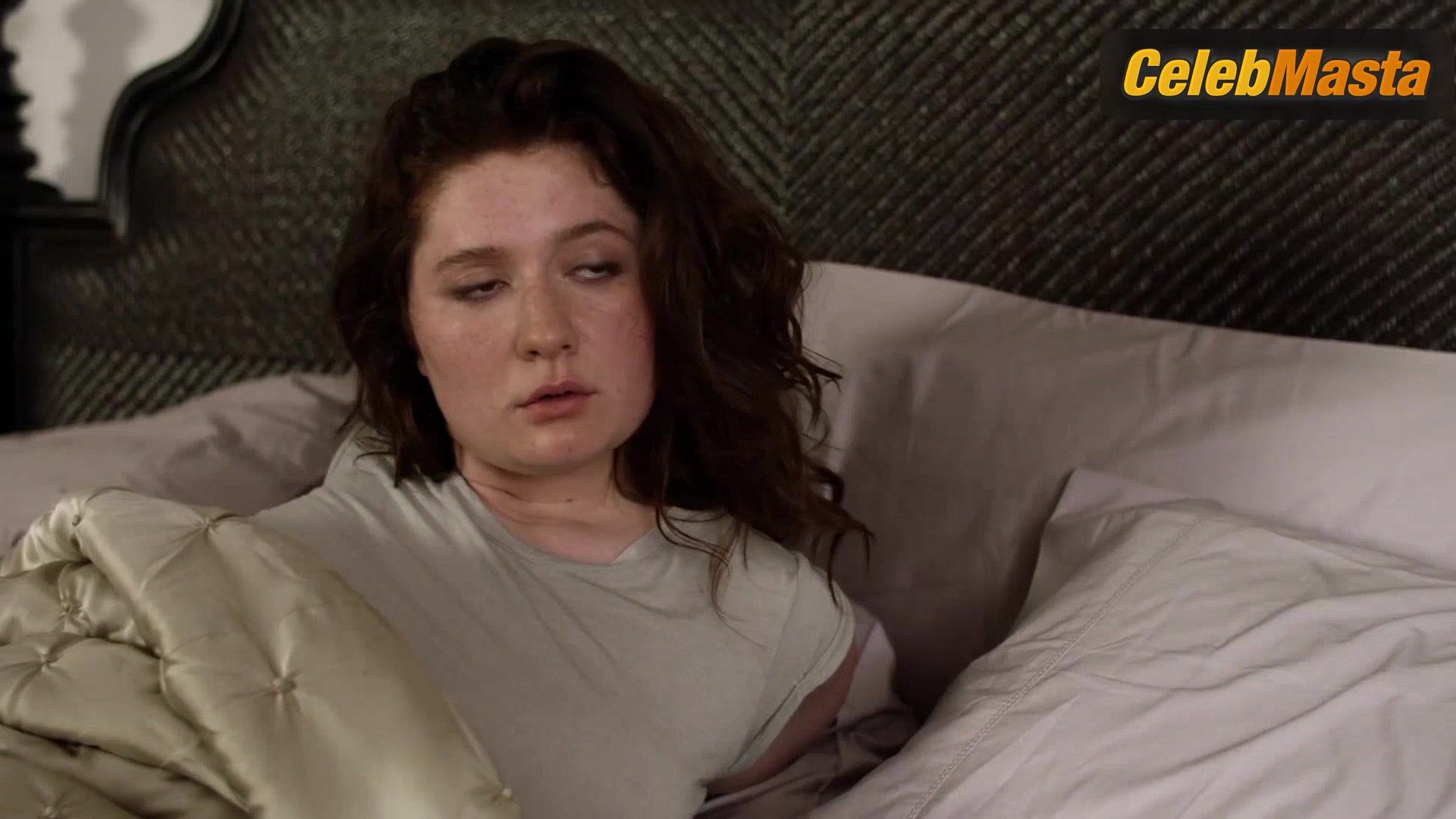 Constance Zimmer And Emma Kenney’s Lesbian Scene In - Photo 3 of 5 photo 2