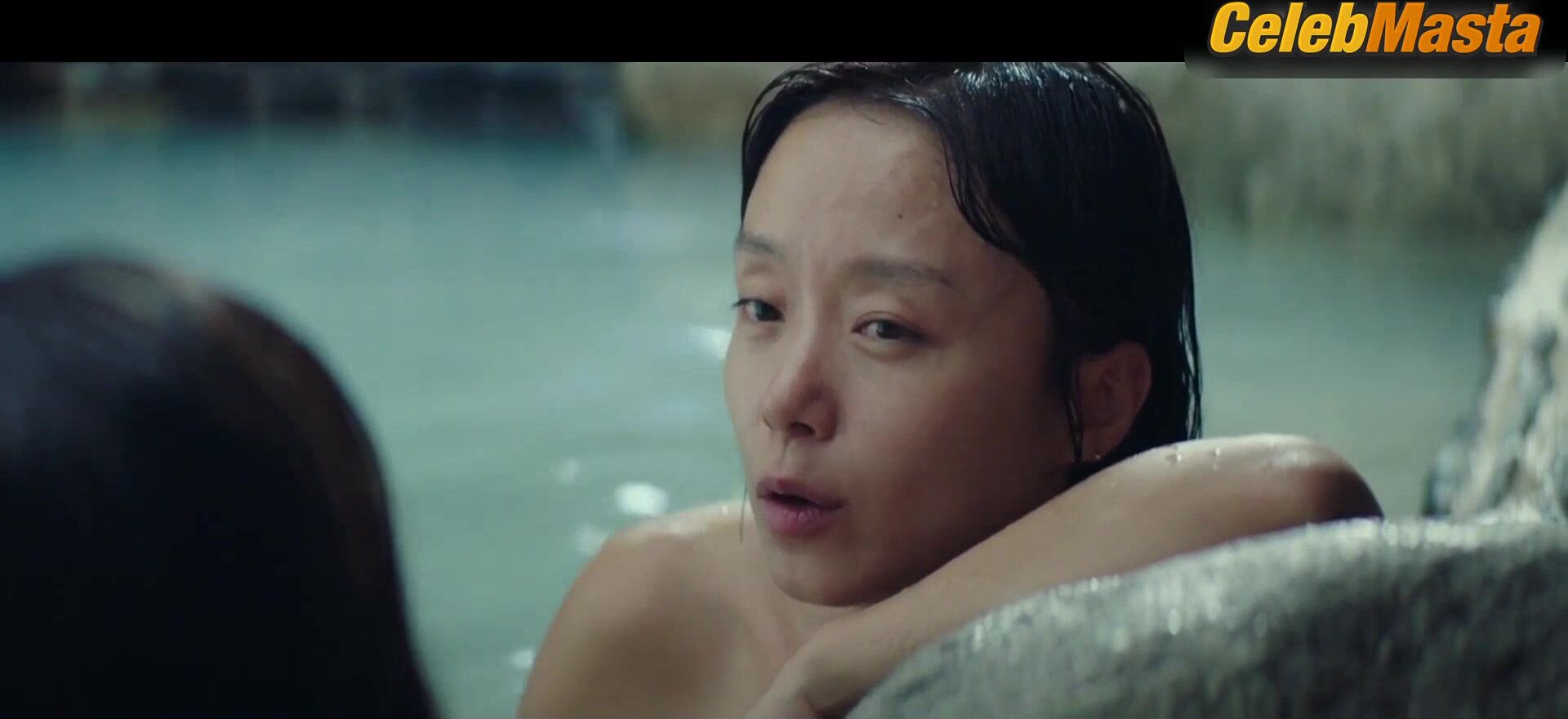 Do-yeon Jeon And Hyun Been Shin’s Boobs, Swimsuit - Photo 1 of 5 photo 2