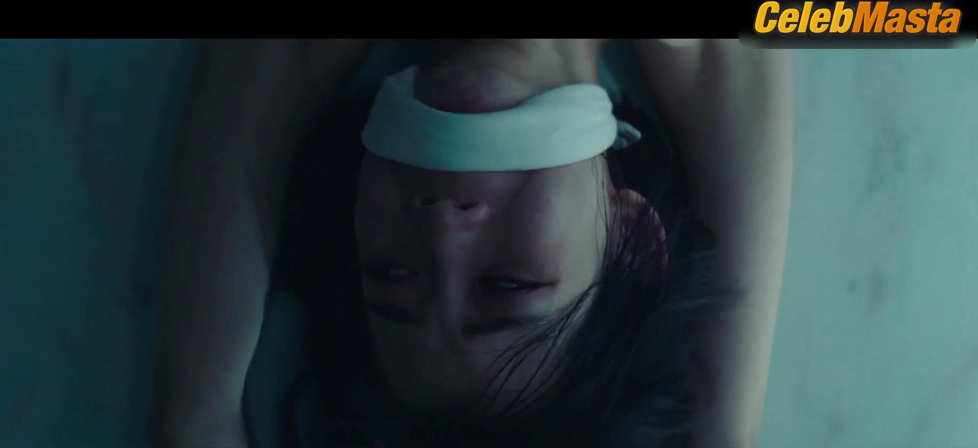 Do-yeon Jeon And Hyun Been Shin’s Boobs, Swimsuit - Photo 1 of 5 photo 5