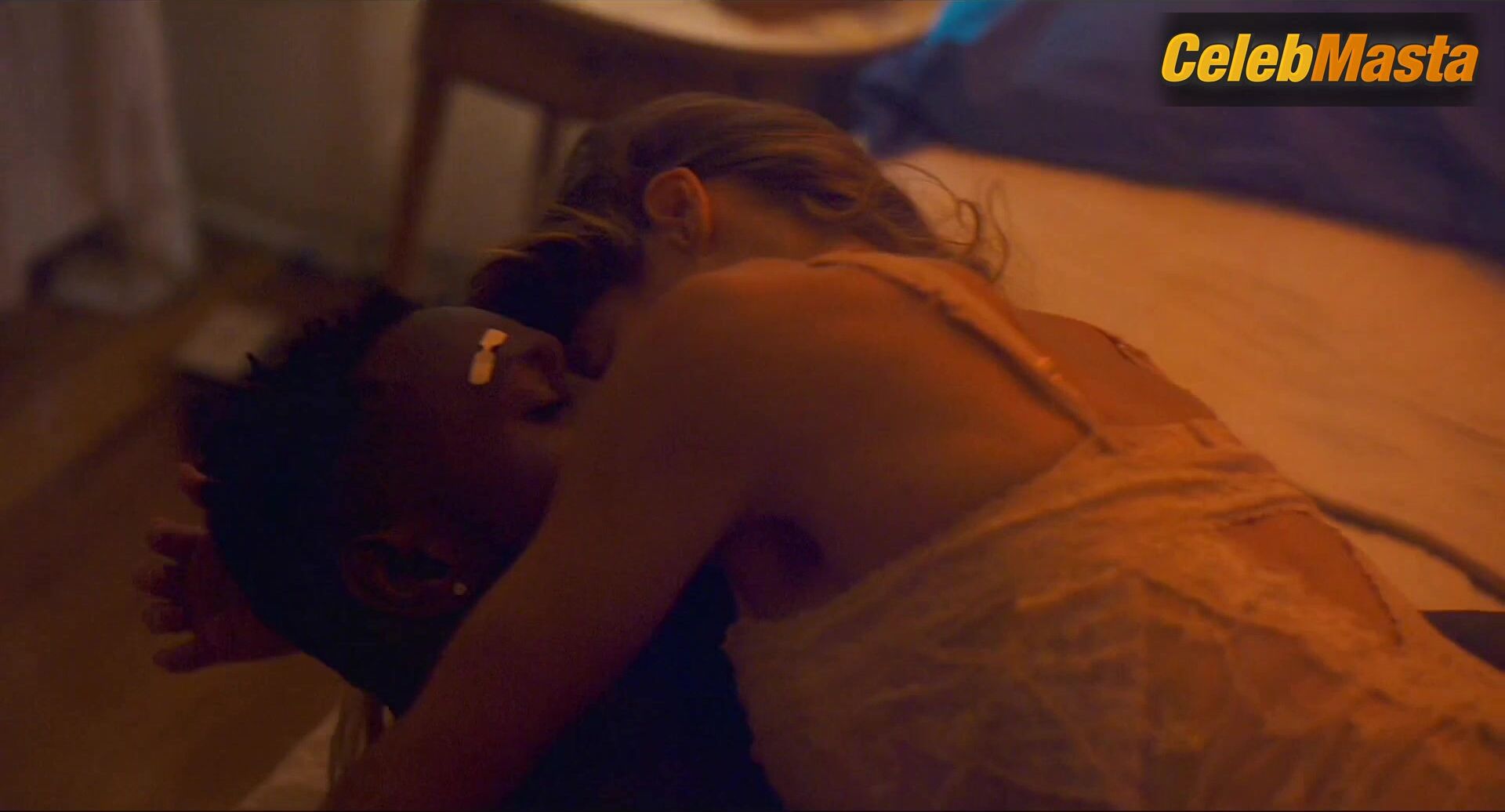 Denise Richards Lingerie Scene In A Violent Man - Photo 1 of 5 photo 2