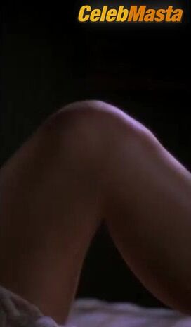 Chyler Leigh ’s Racy Scene In Grey’s Anatomy - Photo 2 of 5 photo 1
