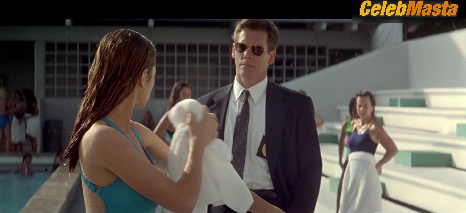 Denise Richards Reveals Boobs Scene In Wild Things - Photo 2 of 5 photo 5