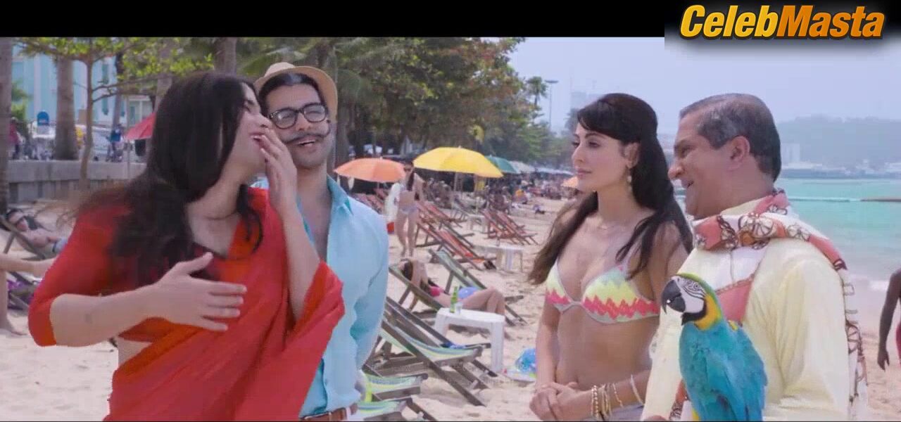 Mandana Karimi ’s Sexy Scene In Kya Kool Hain Hum 3 - Photo 1 of 5 photo 5