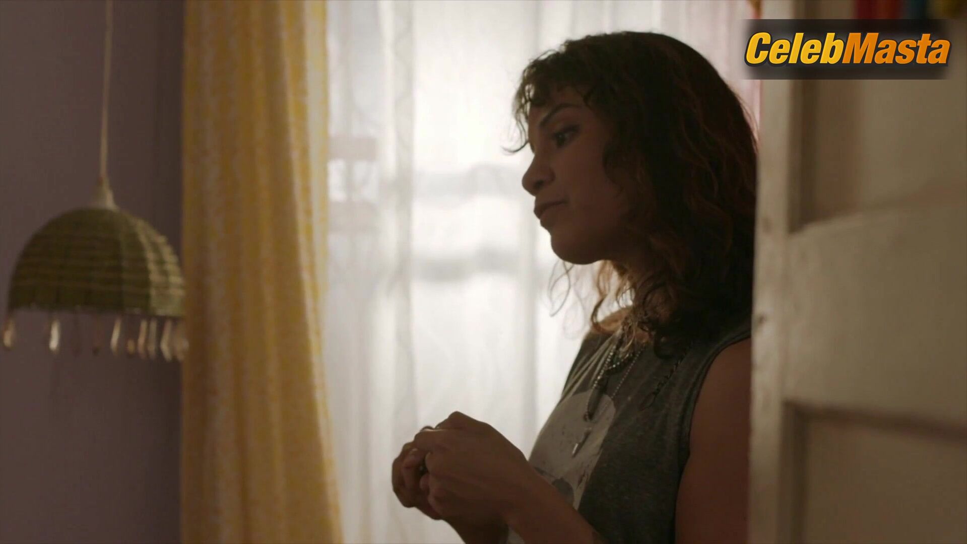 Emma Kenney Flaunts Underwear Scene In Shameless - Photo 3 of 5 photo 4