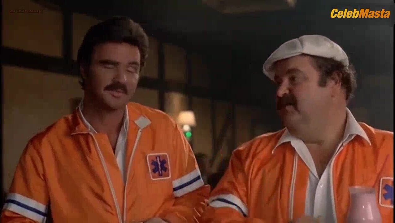 Farrah Fawcett ’s Tits Scene From The Cannonball Run - Photo 2 of 5 photo 1