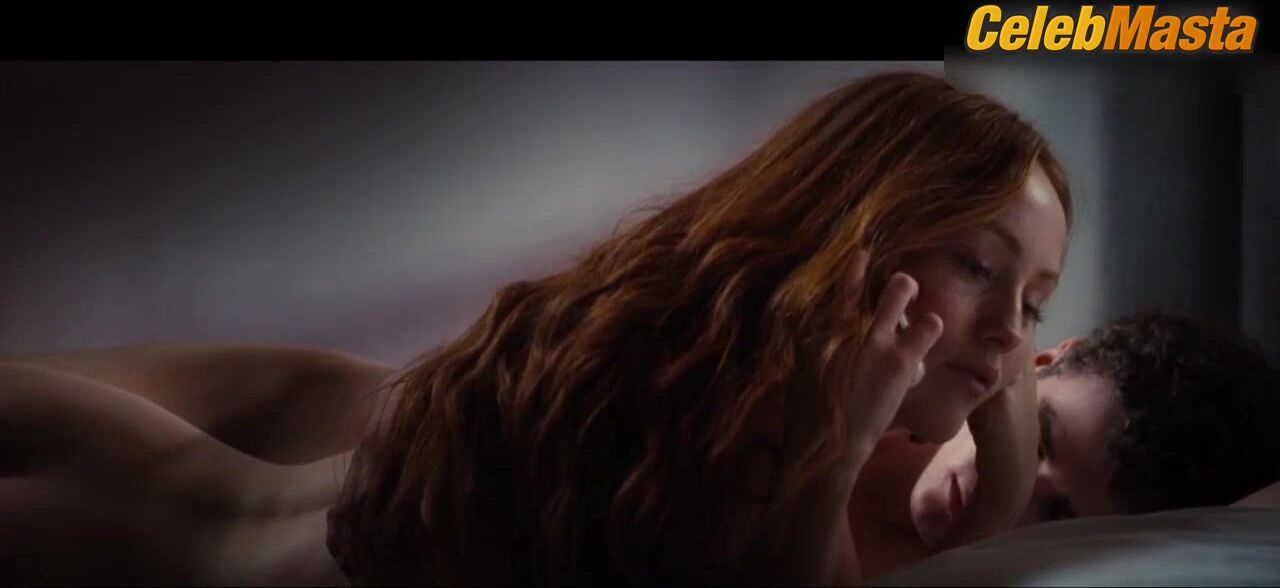 Ellie Bamber India Salvor Menuez And Naked Scene In - Photo 2 of 5
