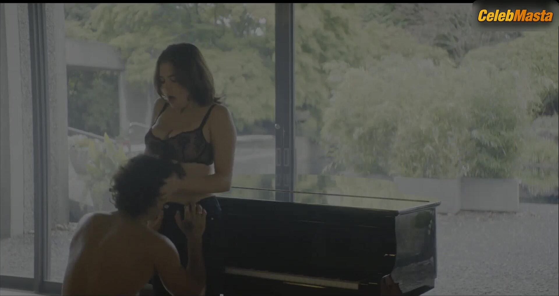 Ella Bright ’s Booty, Tits Scene In Off Campus - Photo 3 of 5 photo 4