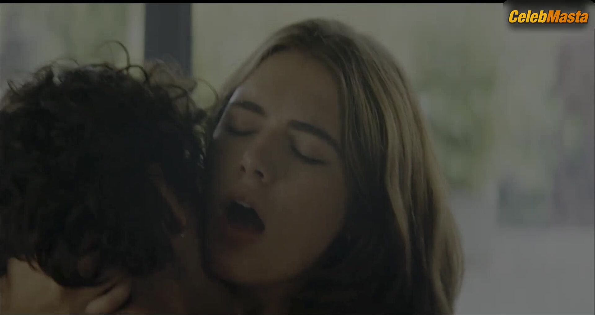 Ella Bright ’s Booty, Tits Scene In Off Campus - Photo 3 of 5 photo 5