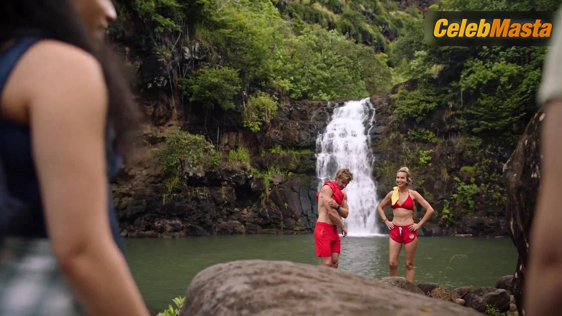 Arielle Kebbel ’s Bikini Scene In Rescue Hi-surf - Photo 1 of 5 photo 4