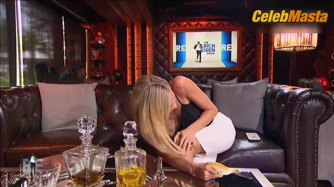 Arielle Kebbel ’s Sexy Scene From The Rich Eisen Show - Photo 1 of 5 photo 5