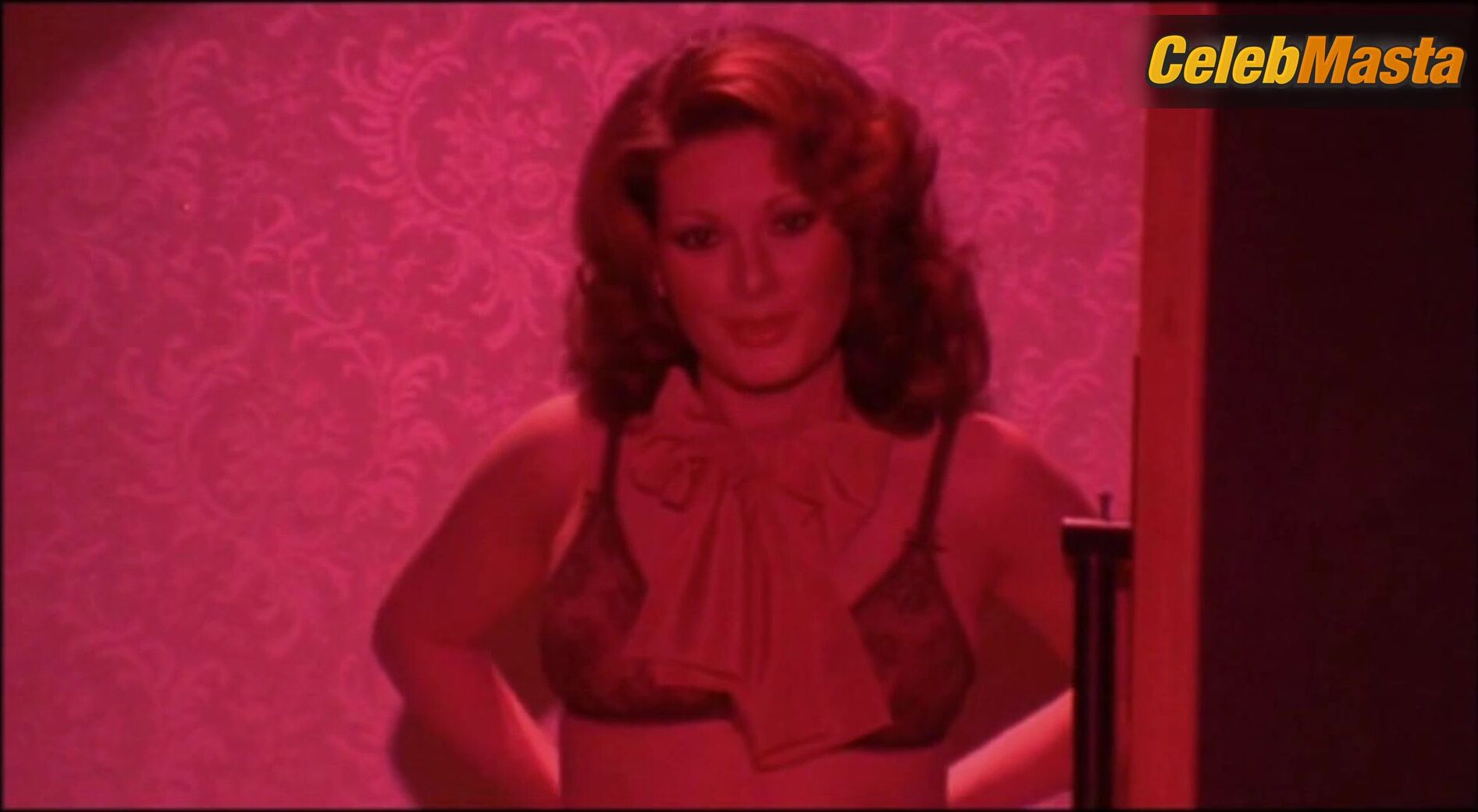 Edwige Fenech Tits, Underwear Scene From L’ - Photo 1 of 5 photo 4