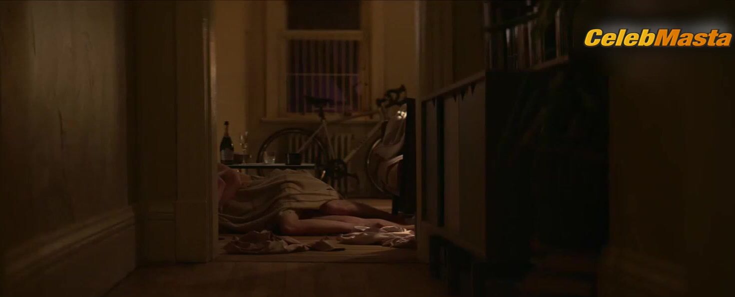 Phoebe Dynevor ’s Tits And Underwear Scene In Fair - Photo 1 of 5 photo 2