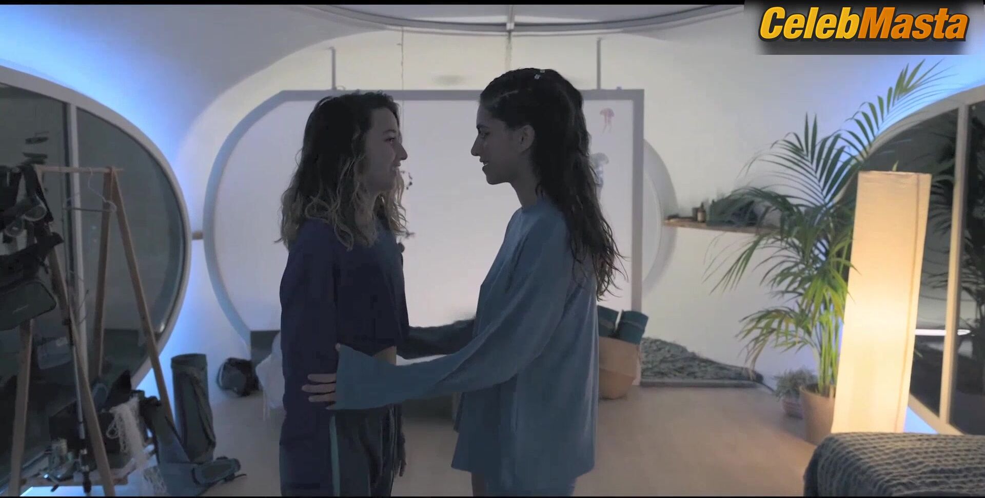 Amaia Aberasturi Begona Vargas And ’s Lesbian Scene - Photo 2 of 5 photo 4
