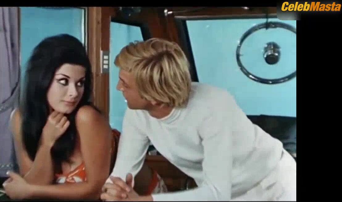 Edwige Fenech Ass, Tits Scene From Top Sensation - Photo 2 of 5