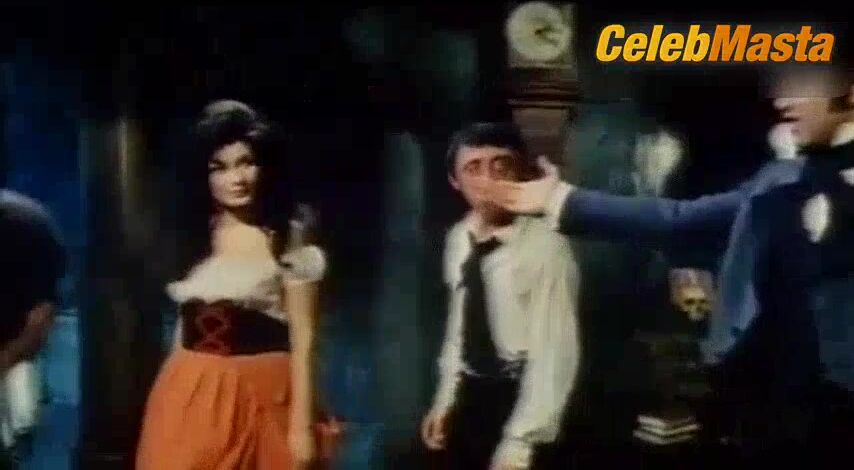 Edwige Fenech Tits Scene From Sexy Susan Sins Again - Photo 1 of 5